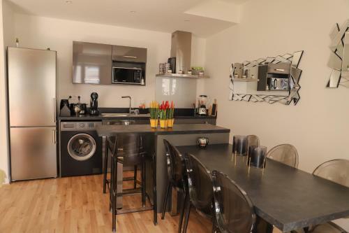 Apartamento Charmant T3 Jaude + Terrasse Et Garage