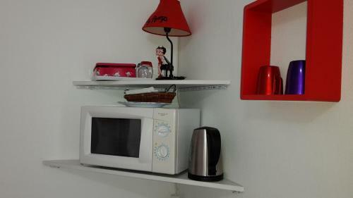 Hostal Chambre Avec Entr�e Libre Et Salle de Bain Priv�e
