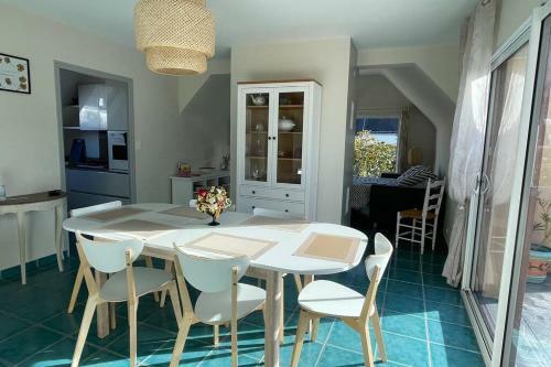 L'olivier Du Cabellou, � 900 M Des Plages