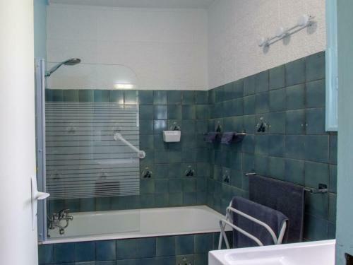 G�te Cornille, 3 Pi�ces, 4 Personnes - Fr-1-616-183