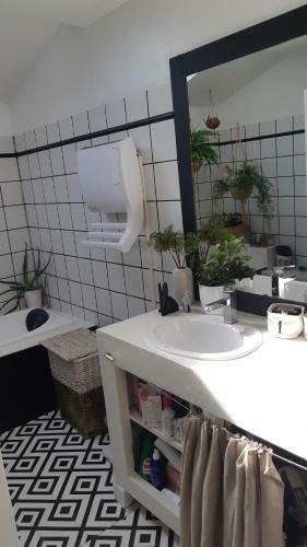 Maison de Village � 20 Minutes de La Mer