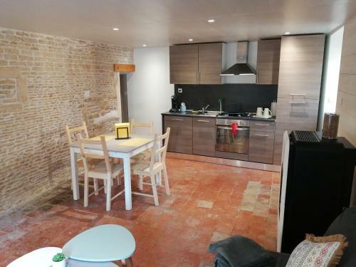 Charmante Petite Maison de La C�te Normande