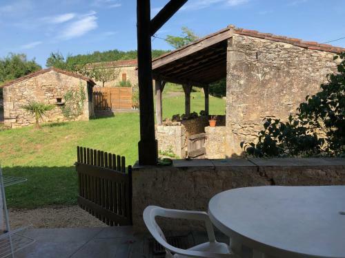 Le G�te de Lescarcelles Proche Du Ch�teau de Bonaguil