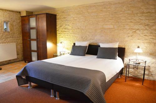 Hostal La Dominotte