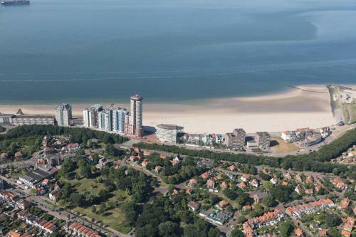 Apartamento Strandappartementen de Gulden Stroom