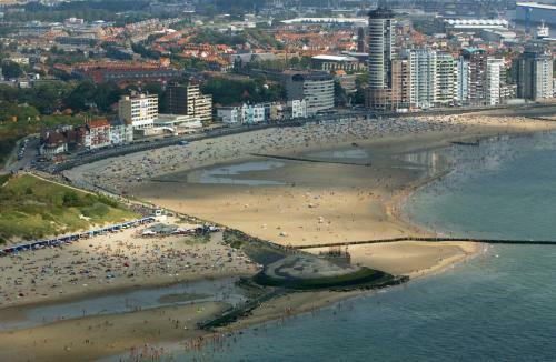 Apartamento Strandappartementen de Gulden Stroom