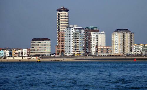 Apartamento Strandappartementen de Gulden Stroom