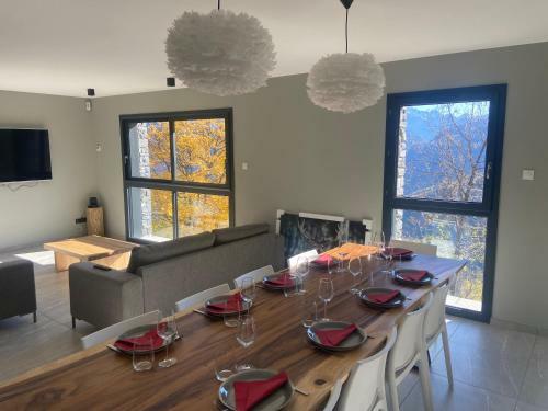 Chalet Confidentiel - Chalet D'alpage Haut de Gamme