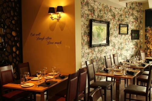 The Inn Boutique Hotel Bar And Restaurant