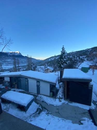 Hostal La Ferme Du Riouclar
