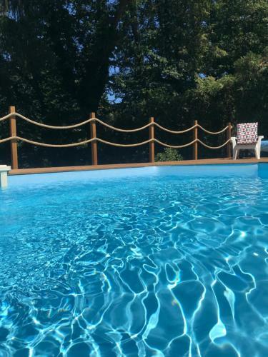 Bed & Breakfast La Long�re Piscine&spa Priv�