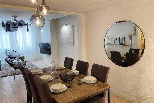 L?�crin De Romane, Maison Dans L?hyper Centre