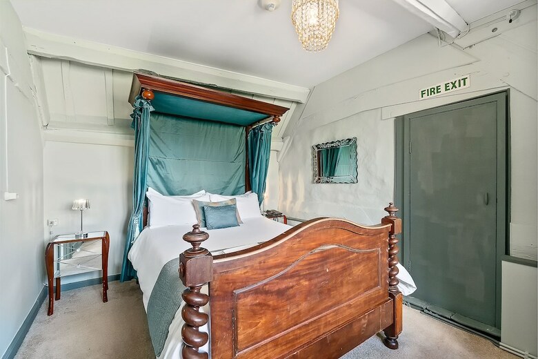 Hotel The Ancient Gatehouse