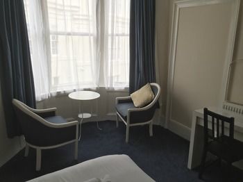 Hostal Court Craven