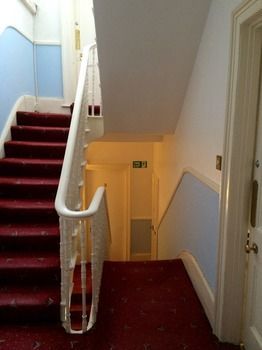 Hostal Court Craven