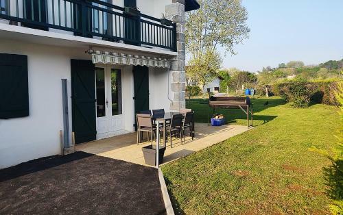 Apartamento Emeki Emeki