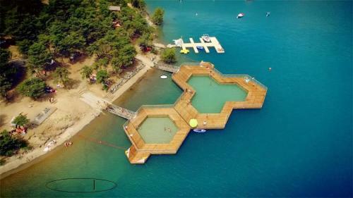 Au Paradis Des Grillons
