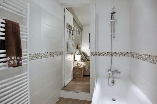 Bed & Breakfast La Maison Au-dessus Des Voiles