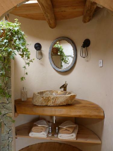 Bed & Breakfast Cabane-hobbit De Samsaget