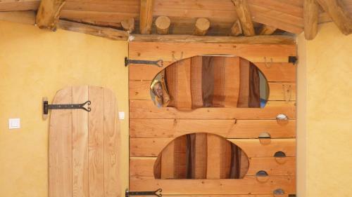 Bed & Breakfast Cabane-hobbit De Samsaget