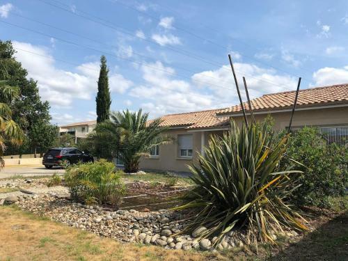 Apartamento T2 Ind�pendant Dans Maison Avec Piscine Proche Bordeaux