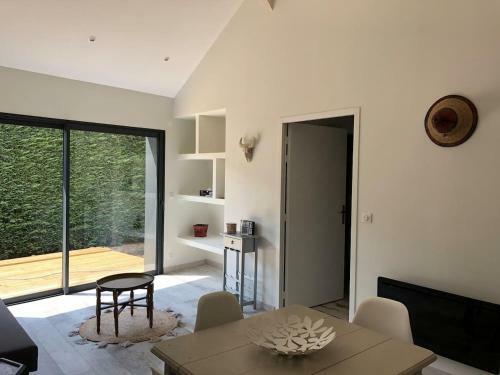 Apartamento T2 Ind�pendant Dans Maison Avec Piscine Proche Bordeaux