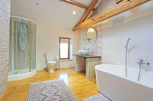 Gorgeous 5 Bed French Farmhouse