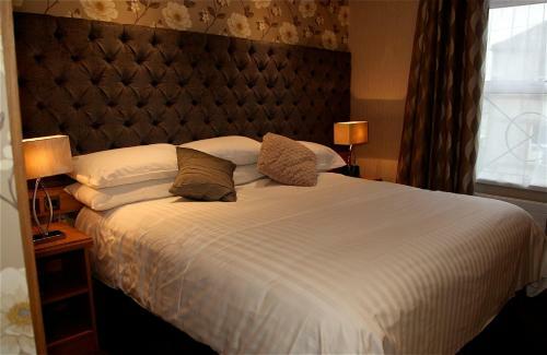 Hostal The Royal Hotel
