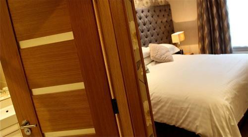 Hostal The Royal Hotel