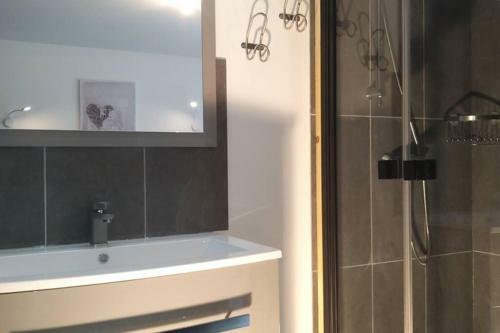 Corse Et Zen Bulle Zen 25 M� 2 Pers + B�b�