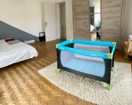 Grande Maison Avec Jardin Et Terrasse Priv�s