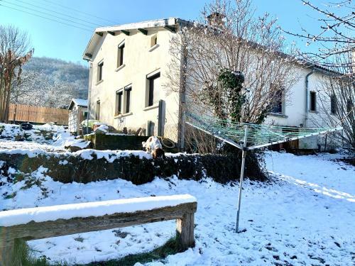 Grande Maison Avec Jardin Et Terrasse Priv�s