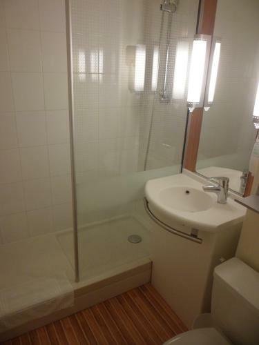 Hotel Ibis Les Etangs Des Moines