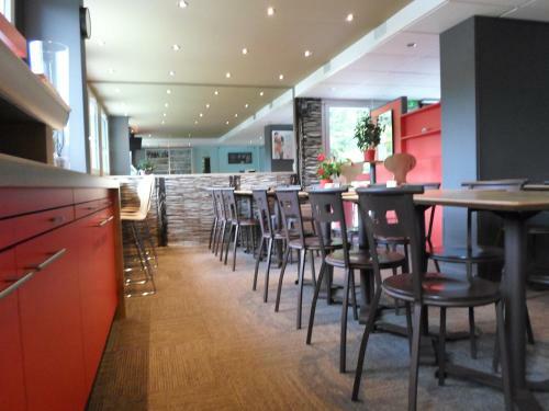 Hotel Ibis Les Etangs Des Moines