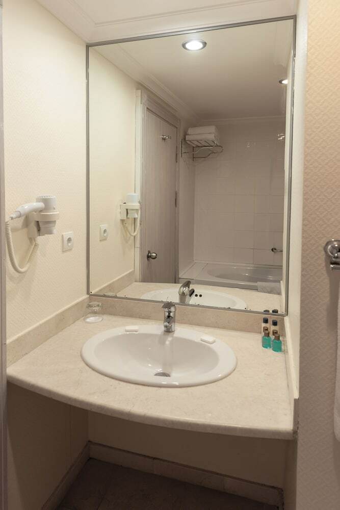 X Life Hotel Sarıgerme 15 - Adult Hotel