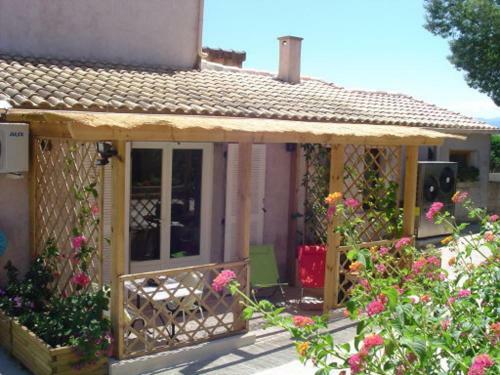 Apartamento Studio Climatis� Tout �quip� � 2.5 Km Des Plages