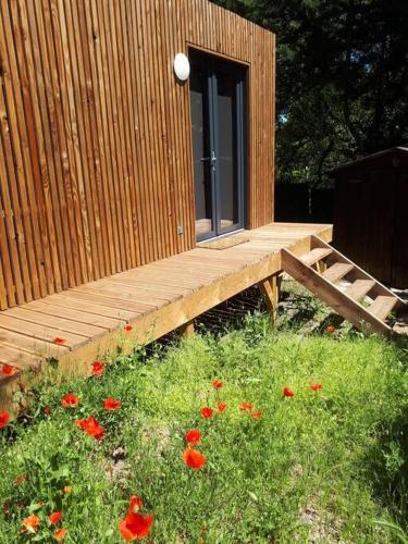 Apartamento Joli Studio Ind�pendant En Bois Avec Jacuzzi Prive