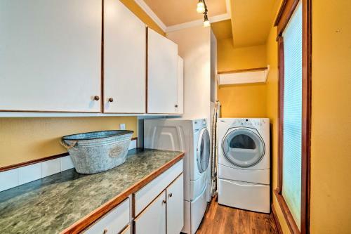 Spacious Montana Getaway, 35 Mi To Bridger Bowl!