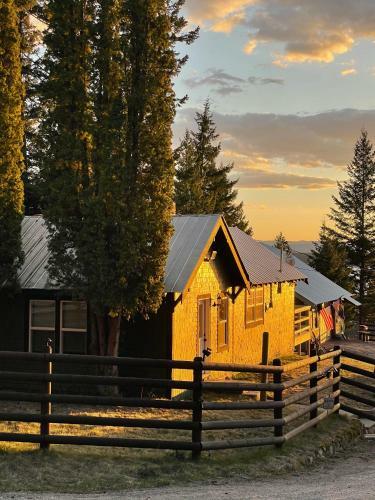 Amazing Sunsets, Stationcreek Cabin, Flathead Lake