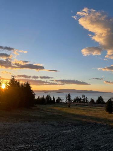 Amazing Sunsets, Stationcreek Cabin, Flathead Lake