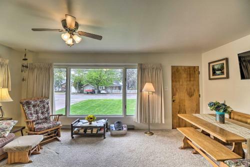 Quaint Polson Home With Mtn View Walk To Lake!