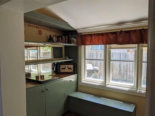 Dog Friendly Broadway Bungalow By Aaa Red Lodge Rentals