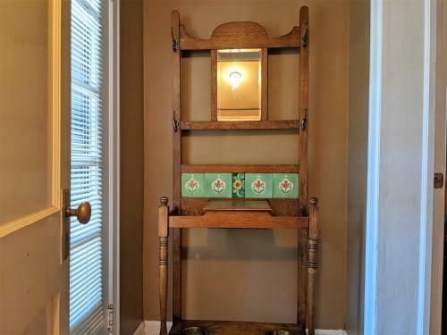 Dog Friendly Broadway Bungalow By Aaa Red Lodge Rentals