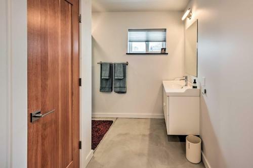 Modern Missoula Home About 2 Miles To Downtown!