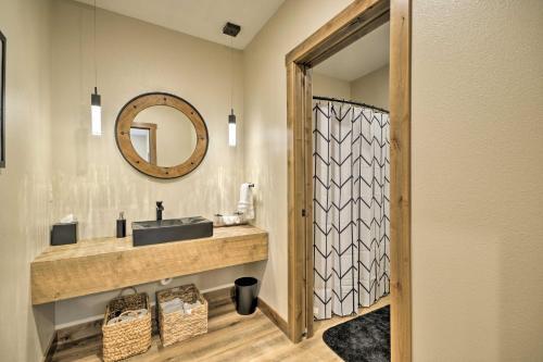 Red Lodge Townhome With Hot Tub And Fireplace!