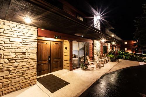 Hotel Open Hearth Lodge