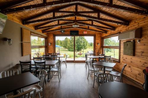 Hotel Open Hearth Lodge