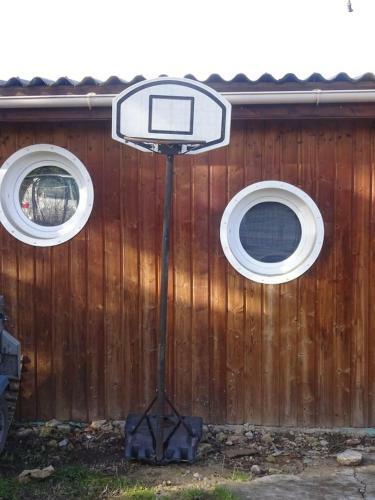 Perigourdine Typique Avec Piscine Et Jardin Clos