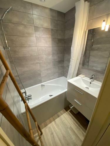 Apartamentos C�t� Lac