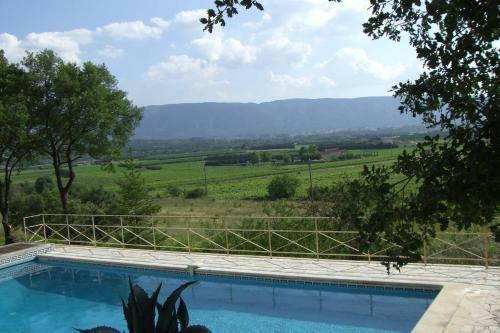 Maison Situ�e En Campagne Et Au Calme � Gordes